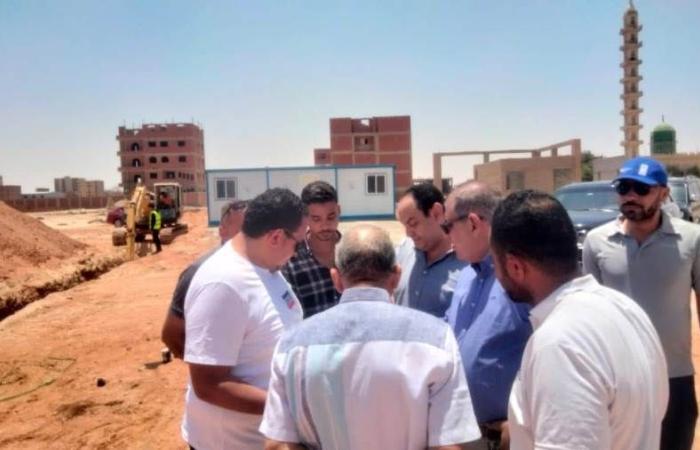 رئيس جهاز مدينة الشروق يتفقد مشروع التغذية الرئيسي بالمياه بعددٍ من المجاورات بمنطقة الرابية