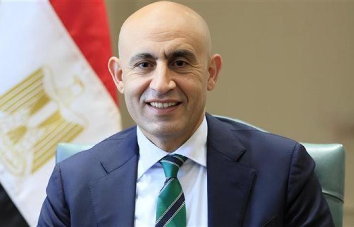 بالأسماء.. وزير التربية والتعليم يصدر قرارا بحركة التعيينات الجديدة بالمديريات.. تشمل مديري ووكلاء المديريات