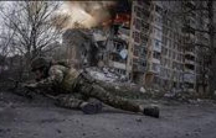اجتماع طارئ في بريطانيا لبحث فرص وقف إطلاق النار بين روسيا وأوكرانيا