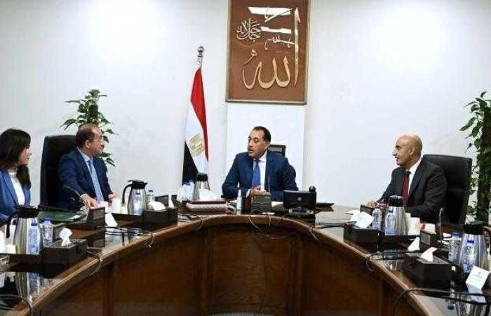 رئيس الوزراء يُتابع عددًا من ملفات العمل المشتركة بين وزارتي المالية والتربية والتعليم