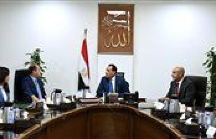 "مدبولي" يُتابع ملفات العمل المشتركة بين وزارتي المالية والتربية والتعليم