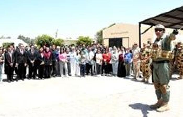 ­­­­­القوات المسلحة تنظم زيارة لعدد من شباب المصريين المقيمين بالخارج وطلبة الجامعات المصرية لقيادتى القوات البحرية وقوات الصاعقة