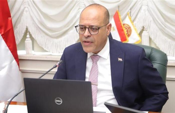 وزير العمل: إجراء اختبارات للمرشحين للعمل بالأردن فى مطاحن الدقيق