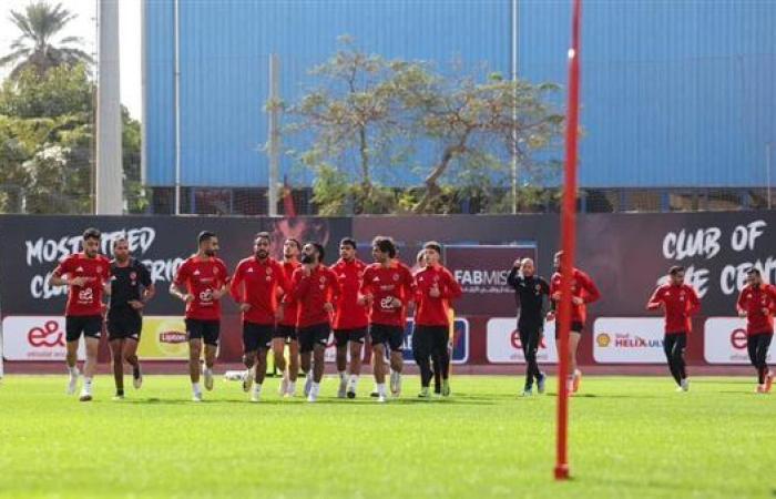 الأهلي يواصل تدريباته استعدادًا لمواجهة فاركو بالدوري