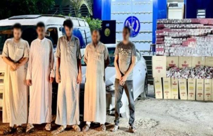 ضبط عناصر جنائية بالإسكندرية والبحيرة لجلبهم كميات من السجائر المهربة جمركيا
