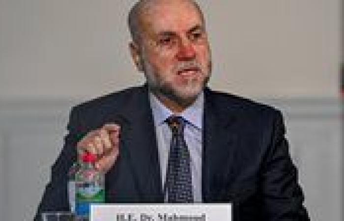 مستشار الرئيس الفلسطيني يوضح حقيقة طرح اسم سمير حليلة لإدارة قطاع غزة