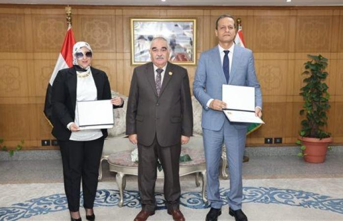 رئيس قضايا الدولة يكرم اثنين من أبناء الهيئة لتضحياتهما خلال انتخابات الشيوخ ..صور