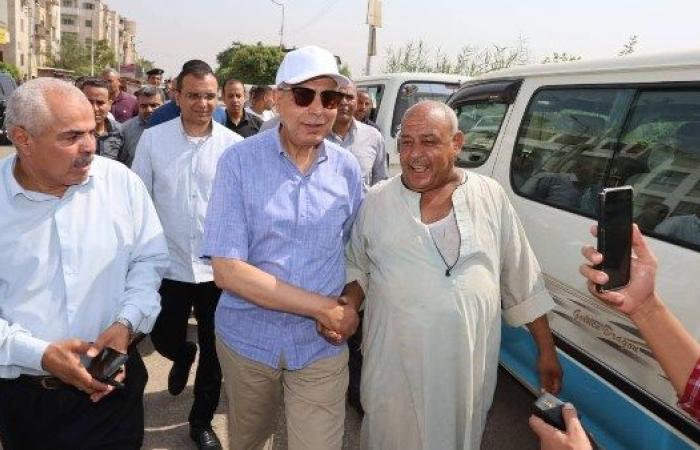 مراعاة لكبار السن وذوي الهمم.. محافظ المنيا يوجه بتوفير وسائل نقل آمنه ومريحة خلال جولته بديرمواس
