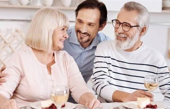 القانون يحدد حالات تعرض المسن للخطر.. تعرف عليها