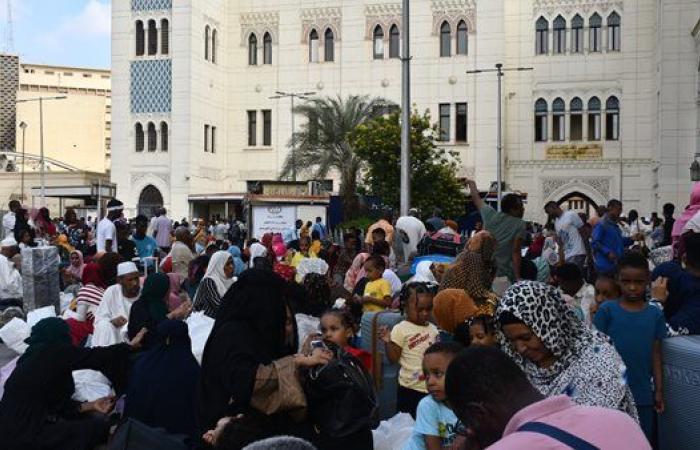 "سكك حديد مصر" تسيّر القطار الخامس لتسهيل العودة الطوعية للأشقاء السودانيين