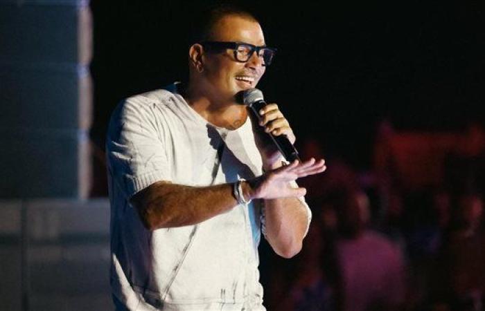 عمرو دياب يواصل تألقه في حفلات الساحل .. والجمهور يغني معه "خطفوني"و "بابا"