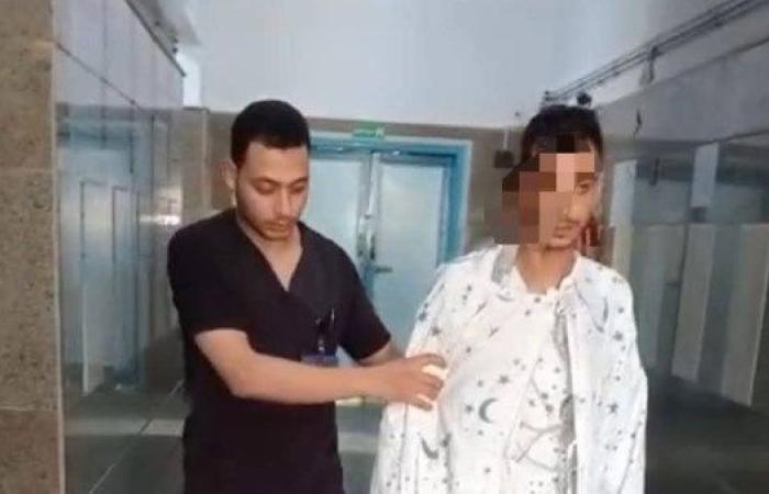 فريق طبي بمستشفى حوش عيسى ينقذ شابًا من الموت بعد لدغة كوبرا
