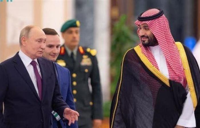 الكرملين: بوتين يطلع ولي العهد السعودي بنتائج محادثاته مع ترامب