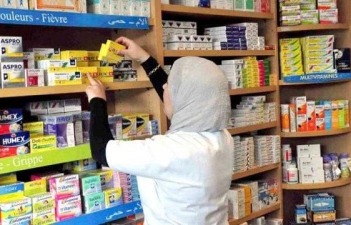 صيادلة المغرب يعلنون "الشارة السوداء" ووقفات احتجاجية