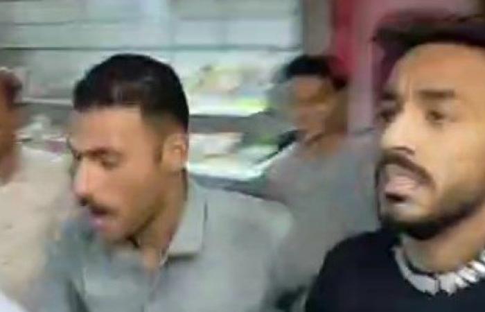 من ليبيا إلى كفر الشيخ.. كهربا يقدم العزاء في وفاة والد محمد الشناوي