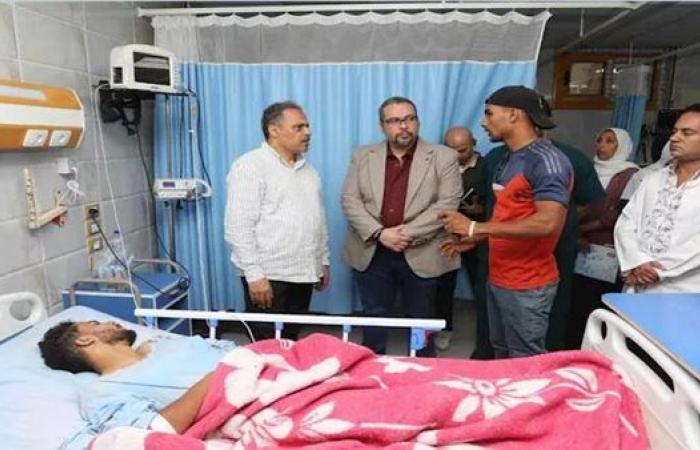 محافظ الشرقية يطمئن على مصابي انهيار عقار الزقازيق