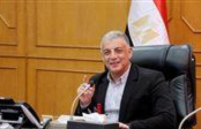 محافظ الإسماعيلية يترأس اجتماع اللجنة العليا للنقل والمرور ويعلن فتح خطوط سير جديدة بالمحافظة
