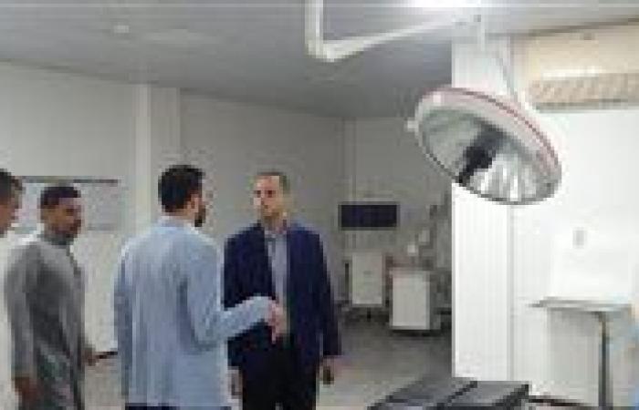 نائب وزير الصحة يتفقد مستشفى رأس الحكمة ويوجه بسرعة تشكيل فرق عمل لرفع كفاءة المستشفى وتذليل كافة المعوقات