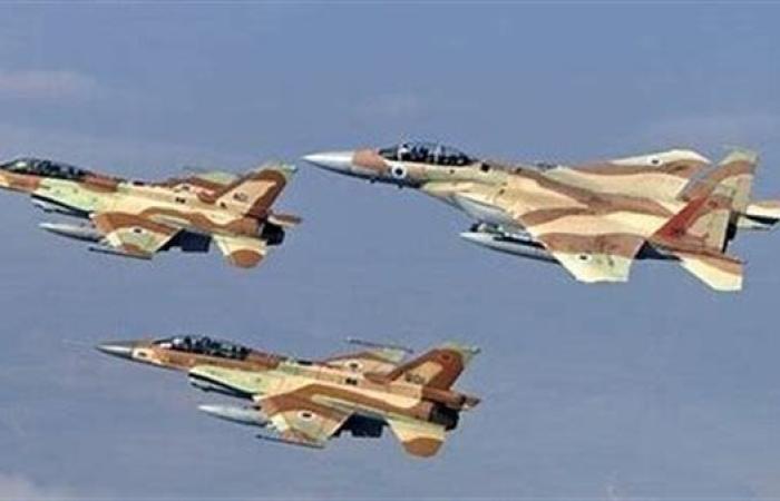 مراسل من دير البلح: المنطقة باتت مستباحة بالكامل تحت نيران الاحتلال
