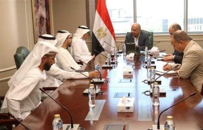 وزير الكهرباء يبحث مع "مصدر" تعزيز التعاون وتنفيذ مشروعات الطاقة المتجددة
