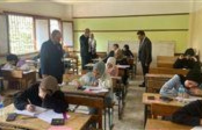 إجابة امتحان الرياضيات البحتة للثانوية الأزهرية دور ثاني 2025 علمي