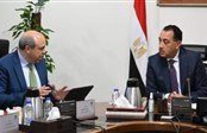 رئيس الوزراء يتابع الموقف التنفيذي لمشروع «مبنى 4» بمطار القاهرة الدولي