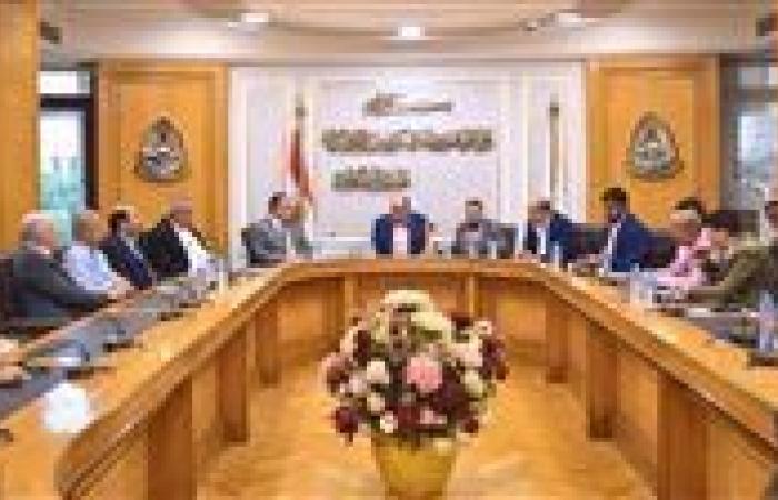 عاجل| 43 مليار جنيه مديونية تهدد بتوقف المصانع وخدمات الرعاية الصحية.. ومذكرة عاجلة لـ مدبولي