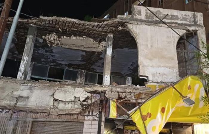 انهيار جزئي لعقار قديم في البيطاش بالعجمي غرب الإسكندرية.. صور