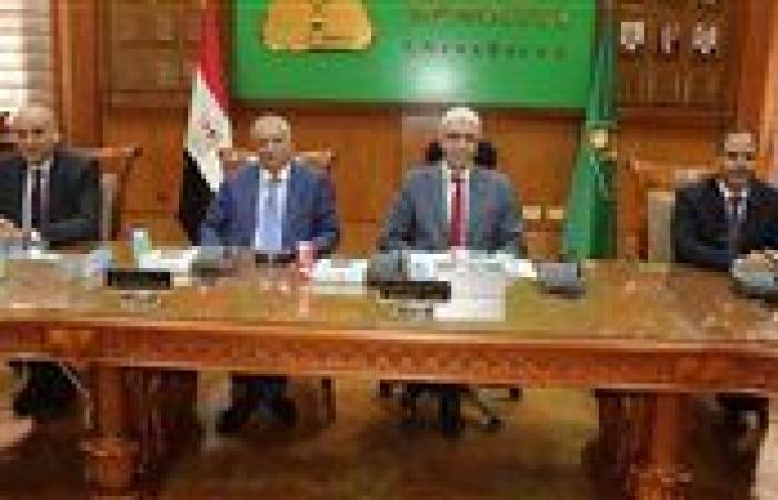 رئيس جامعة المنوفية يعلن اعتماد برنامجين بالهندسة الإلكترونية