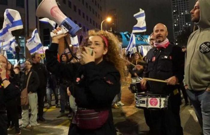 350 ألف إسرائيلي يتظاهرون في تل أبيب للمطالبة بصفقة تبادل الرهائن وإنهاء الحرب