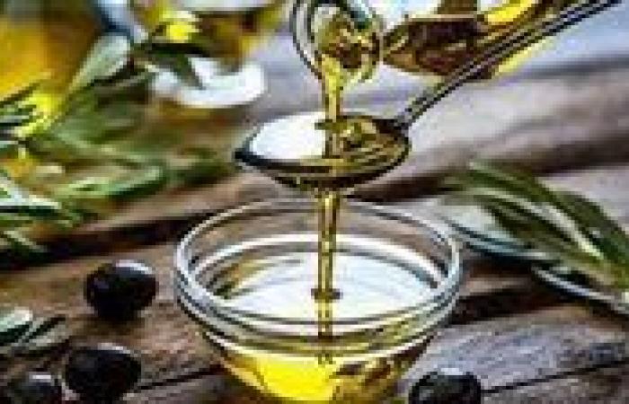كيف تميّز زيت الزيتون الأصلي من المغشوش؟ 5 طرق فعالة للكشف
