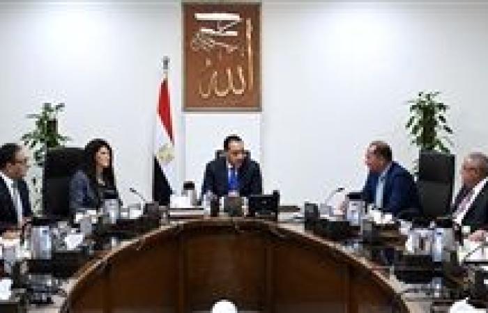 رئيس الوزراء يتابع آليات تنفيذ قانون تنظيم بعض الأحكام الخاصة بملكية الدولة في الشركات المملوكة لها أو التي تساهم فيها