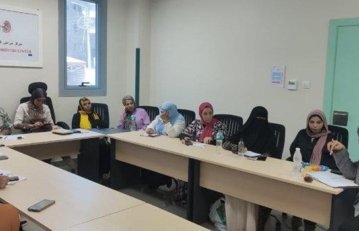 غرفة المستلزمات تنظم تدربا لمسئولى مستلزمات الكلى على الميكنة