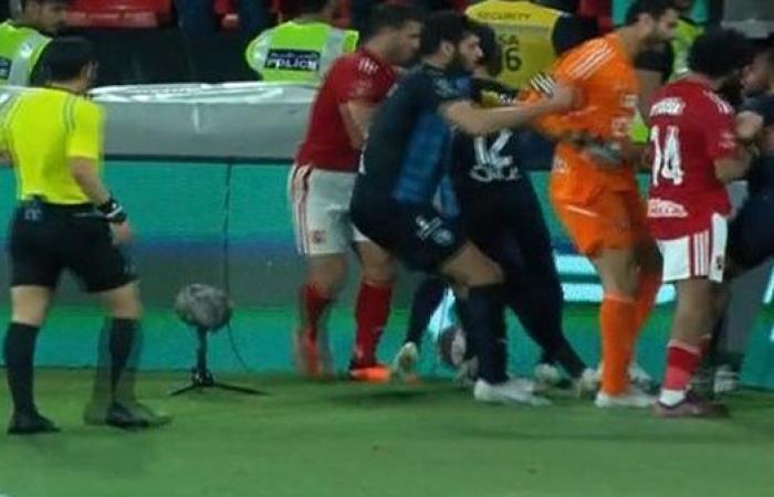تصريح ناري من خالد الغندور بشأن طاقم تحكيم مباراة الأهلي وبيراميدز