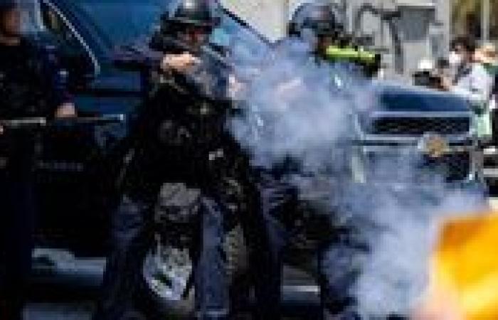 محكمة أمريكية تلزم شرطة لوس أنجلوس بدفع 2.2 مليون دولار تعويض لمتظاهر.. ما السبب؟