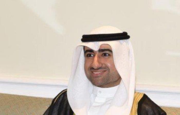 الكويت.. مرسوم أميري بتعيين الشيخ عبد العزيز مشعل مبارك عبد الله الأحمد الصباح وكيلا للديوان الأميري بالدرجة الممتازة