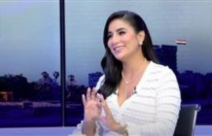 الفنانة جوري بكر: الغربة علّمتني الاعتماد على النفس وشكّلت شخصيتي الفنية والإنسانية