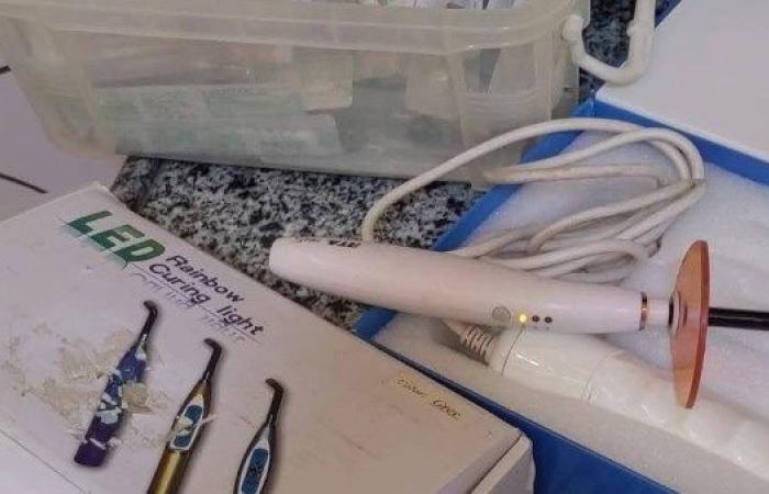 ضبط سيدة تدير مركزاً طبياً وهمياً لعلاج وتجميل الأسنان والبشرة بالبحيرة