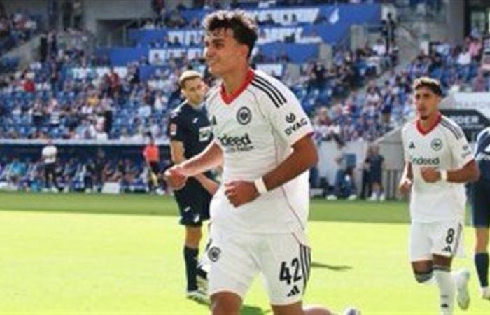 آينتراخت فرانكفورت يتفوق على هوفنهايم بثلاثية في الدوري الألماني