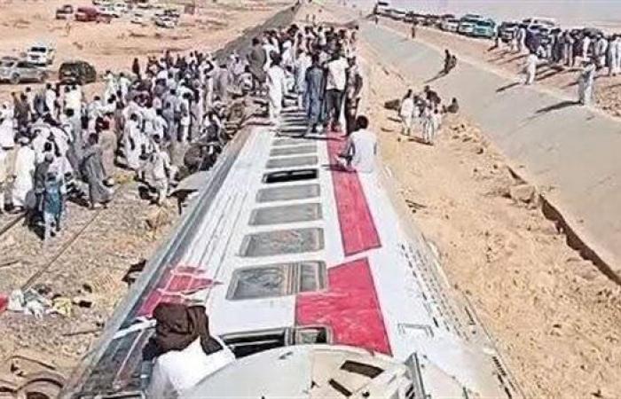 وزيرة التنمية المحلية تتابع مع محافظ مطروح تداعيات حادث انقلاب عربات قطار مطروح