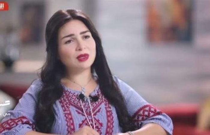 مي عز الدين عن عادل إمام: "دعمني كتير ووقف جنبي" (فيديو)