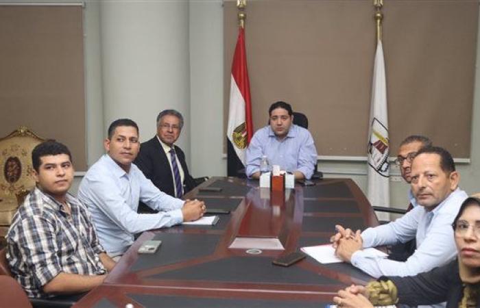 "حبش" يناقش مقترح لتطوير نظام متكامل يربط إدارات الديوان العام ببنى سويف