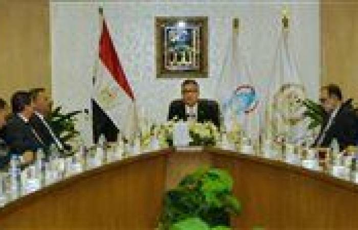 اجتماع موسّع لوزير التموين مع شركات زيوت الطعام: نحو ضبط الأسواق ومحاربة الغش التجاري