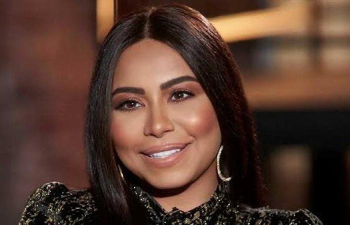 شيرين عبد الوهاب تتراجع وتعيد المستشار القانوني لها "خلاف بيحصل بين الاخوات"