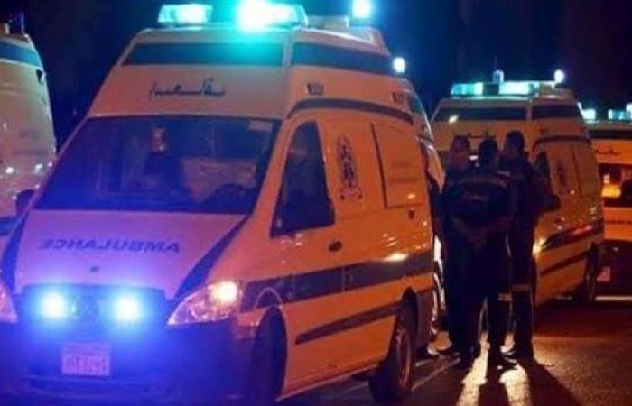 إصابة شخصين في حادث تصادم بالصف