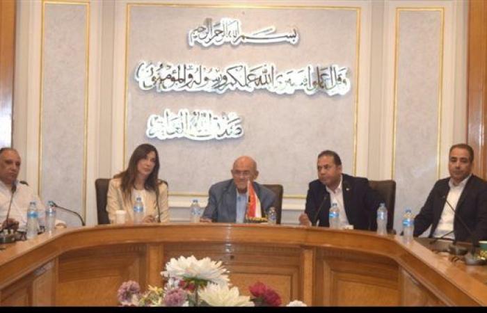 غرفة القاهرة تواصل استعداداتها النهائية لتنظيم معرض "أهلًا مدارس" الرئيسي بمدينة نصر