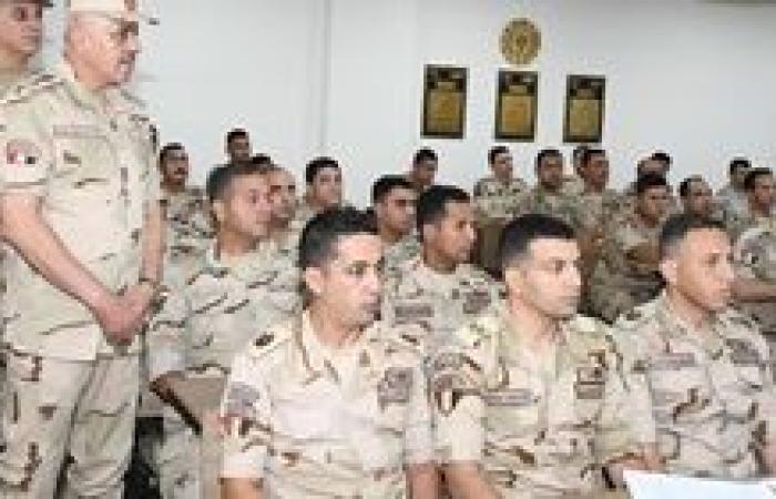 الفريق أحمد خليفة رئيس أركان حرب القوات المسلحة يتفقد المنظومة التعليمية بالمعاهد العسكرية التخصصية لضباط القوات المسلحة بالكيان العسكرى
