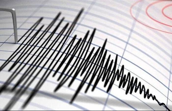 زلزال بقوة 5.3 درجة يضرب جنوب شرق أفغانستان
