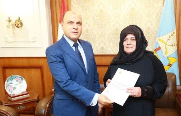 تسليم 9عقود أملاك دوله للمواطنين بكفرالشيخ والاجمالي 1424 قرار  تمكين