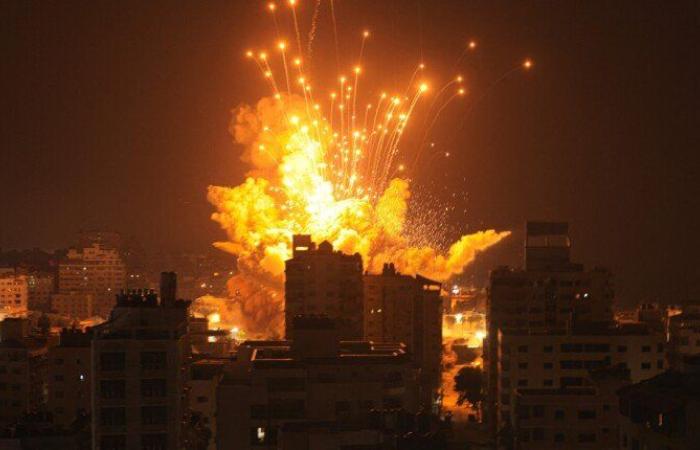 استشهاد 5 فلسطينيين جراء قصف الاحتلال الإسرائيلي لمنزل بمخيم الشاطئ في غزة